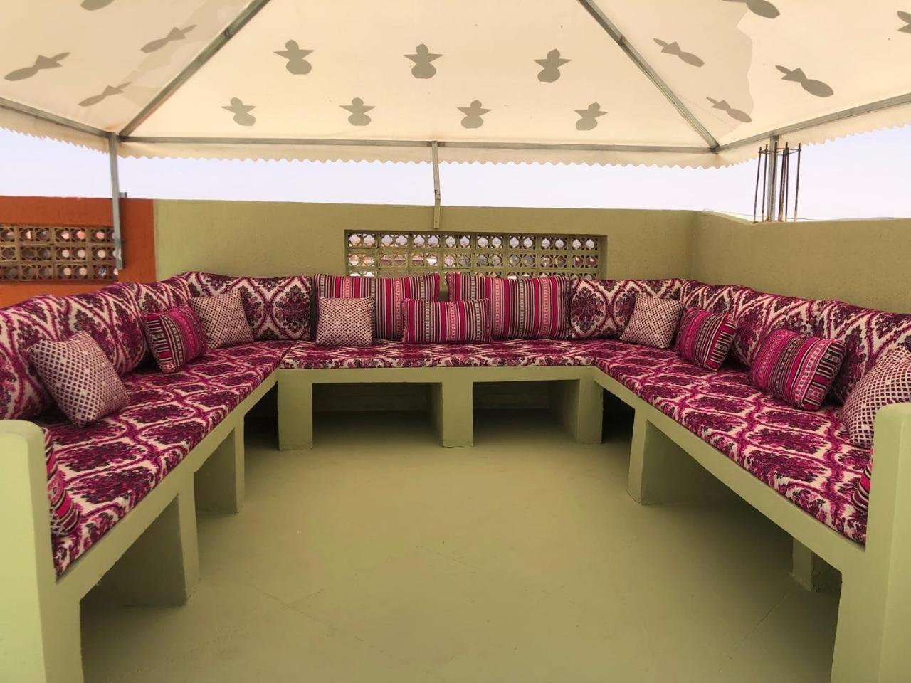 Karaz Homestay Grand Appartement Avec Rooftop Monte Arrouit Exteriör bild